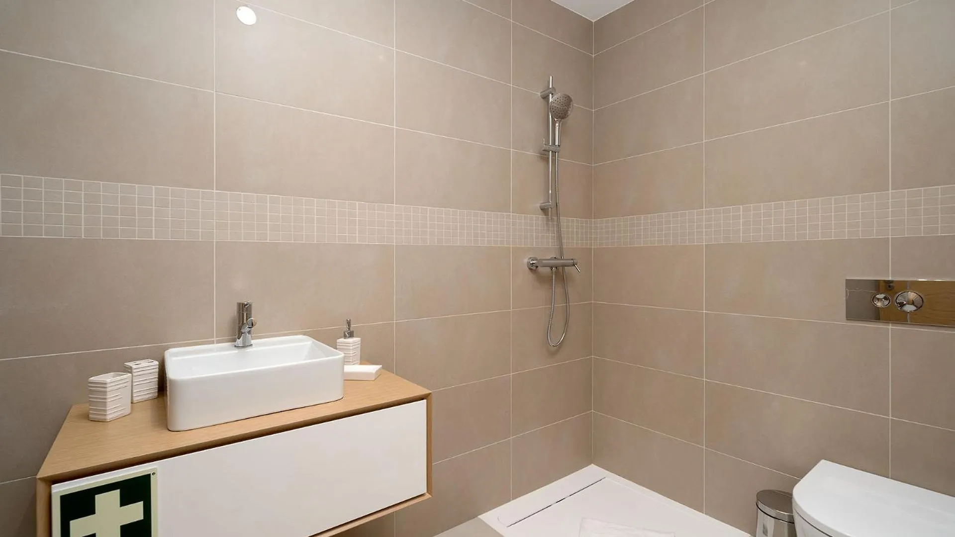 Elegant Apartment In Lagos By Ideal Homes